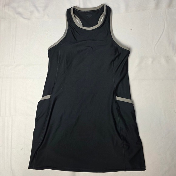 summersalt Dresses & Skirts - Summersalt women's do it all Tennis Dress Size 18 Shelf Bra